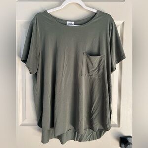 Arula | Oversized Pocket Tee | Size A (L/XL)| olive green